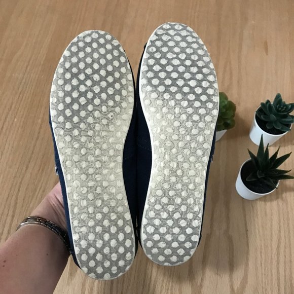 Navy Toms Shoes sizez 6.5 - Picture 3 of 6